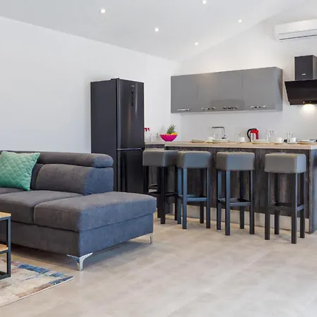 Lovely Home In Kraljevica With Kitchen Сasa de vacaciones