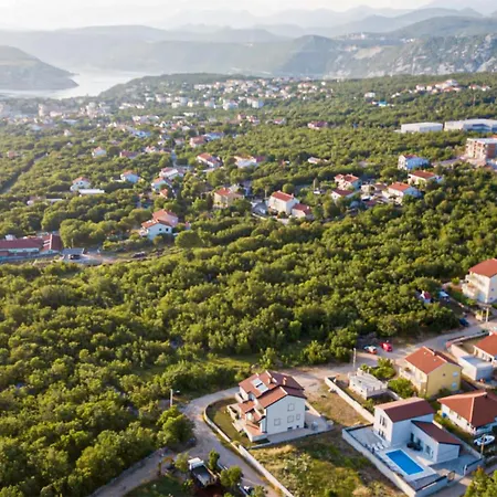 Amazing Home In Kraljevica Prázdninový dům *