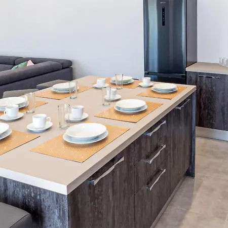 Amazing Home In Kraljevica *