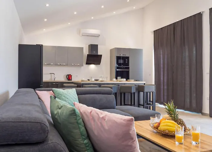 Lovely Home In Kraljevica With Kitchen Feriehus