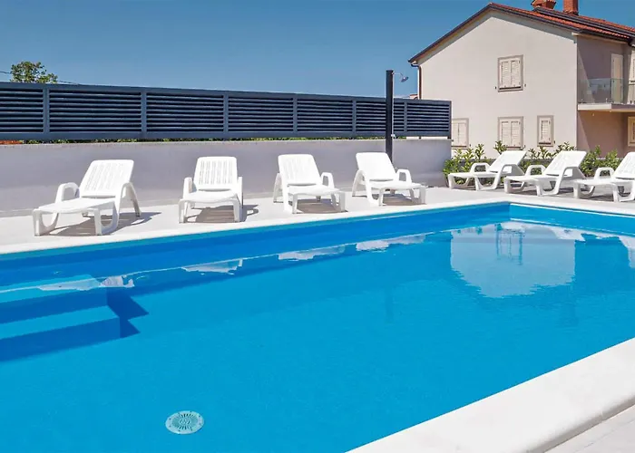 Lovely Home In Kraljevica With Kitchen * Kraljevica